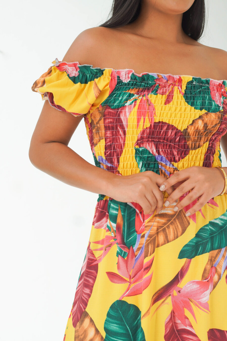 Vestido largo color amarillo con estampados tropicales 307365 - Imagen 4