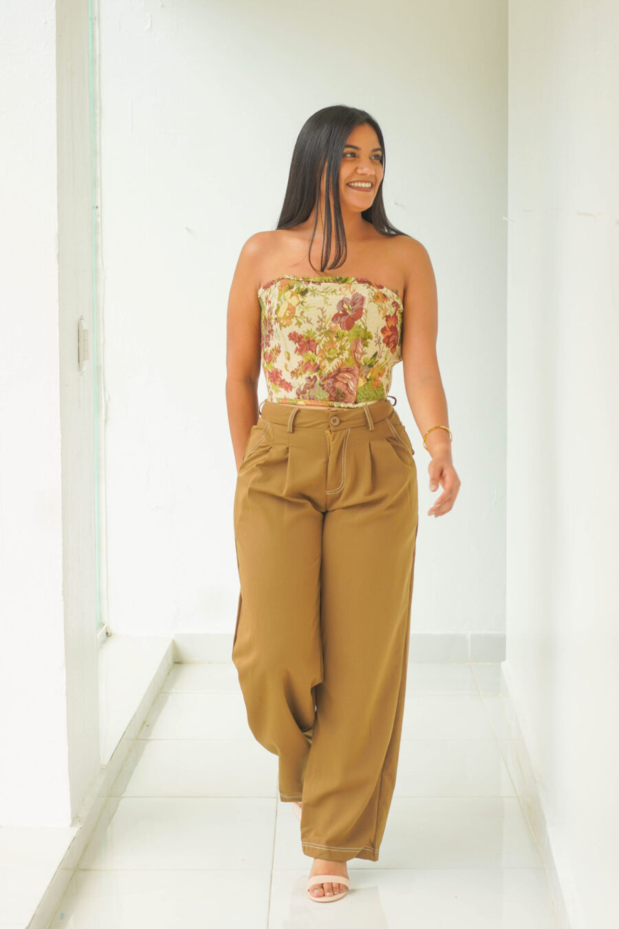 Elegante corset estampado en flores y con amarre en la espalda 312905 - Imagen 3