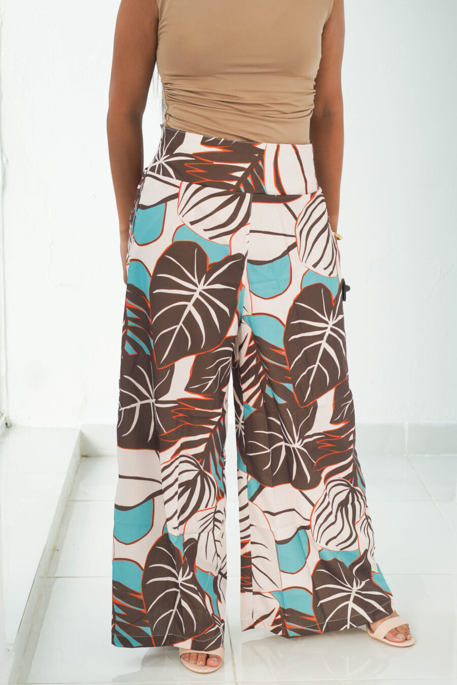 Pantalon palazzo estampado tropical