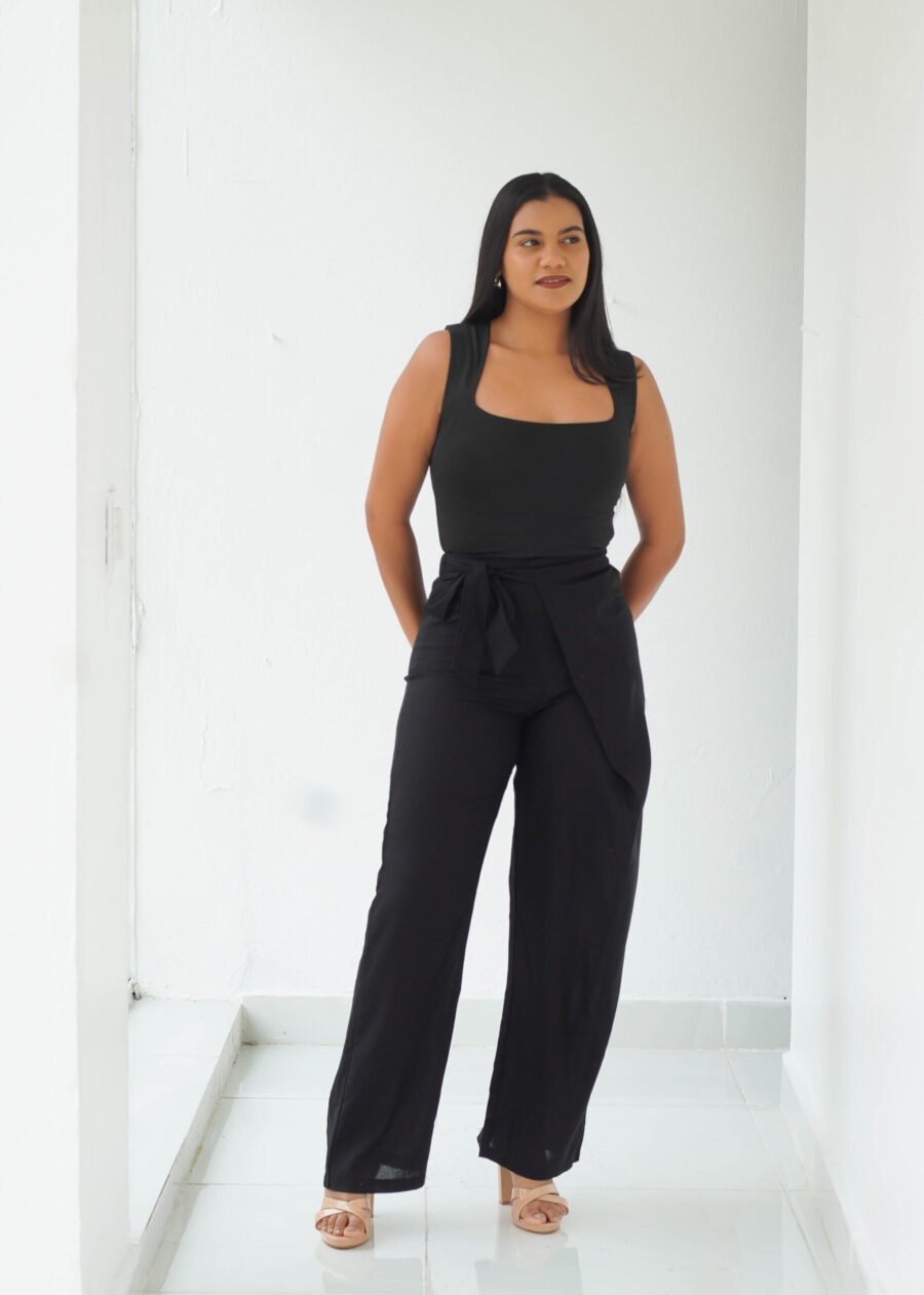 Pantalon palazzo con estilo relajado - Imagen 4
