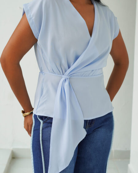 Blusa casual con lazo frontal- Elegancia y comodidad